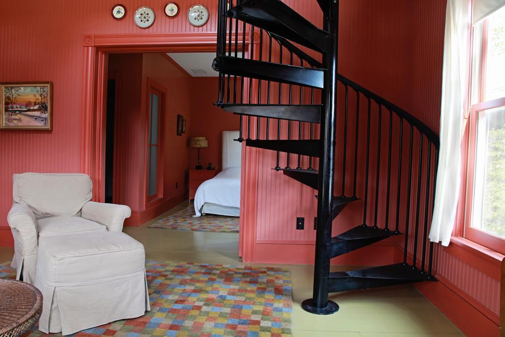 The Porches Inn At Mass Moca ノースアダムズ エクステリア 写真