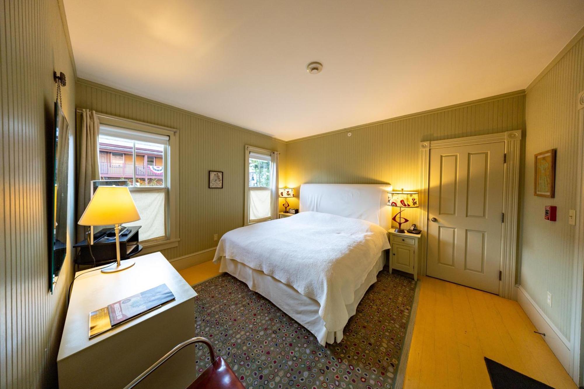 The Porches Inn At Mass Moca ノースアダムズ エクステリア 写真