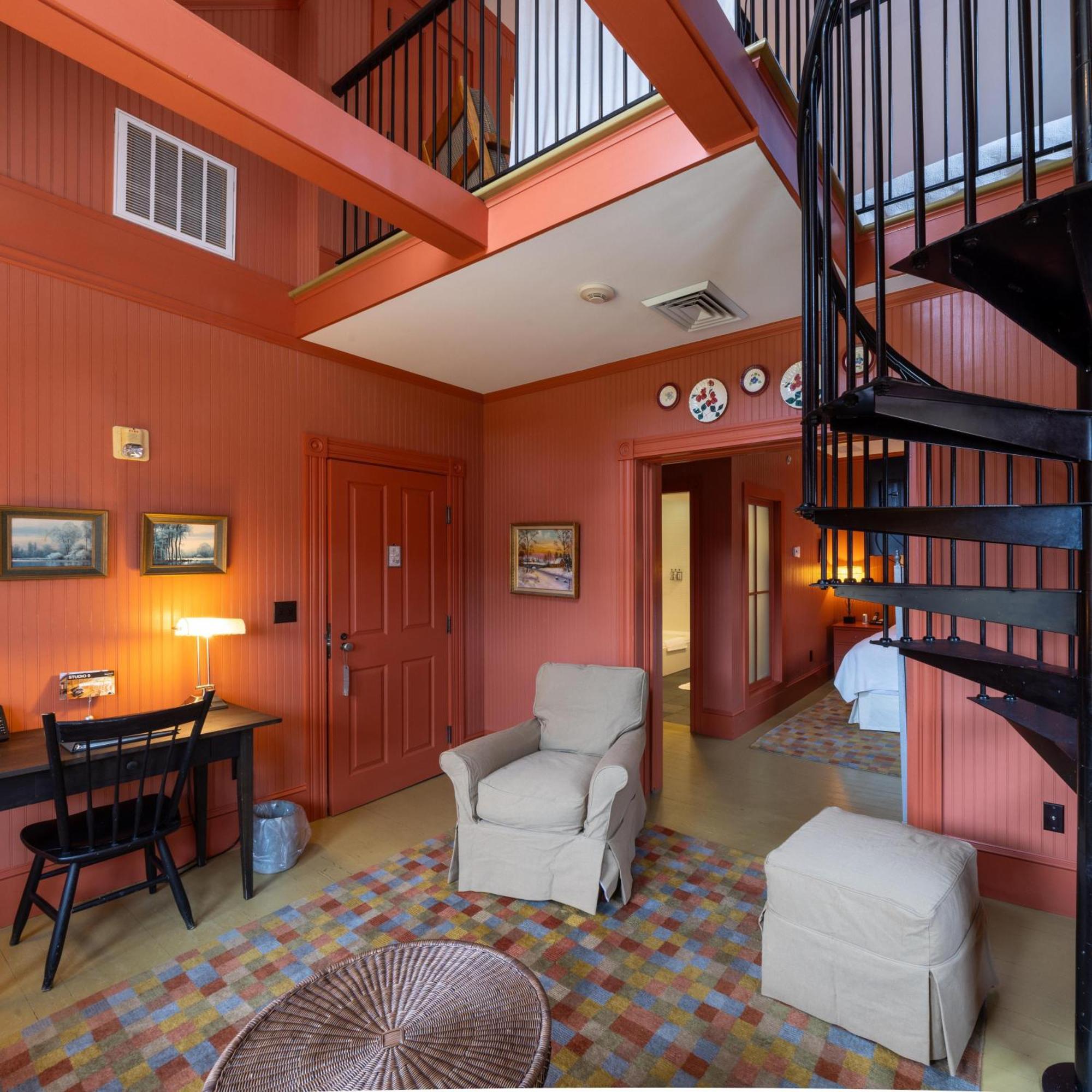 The Porches Inn At Mass Moca ノースアダムズ エクステリア 写真