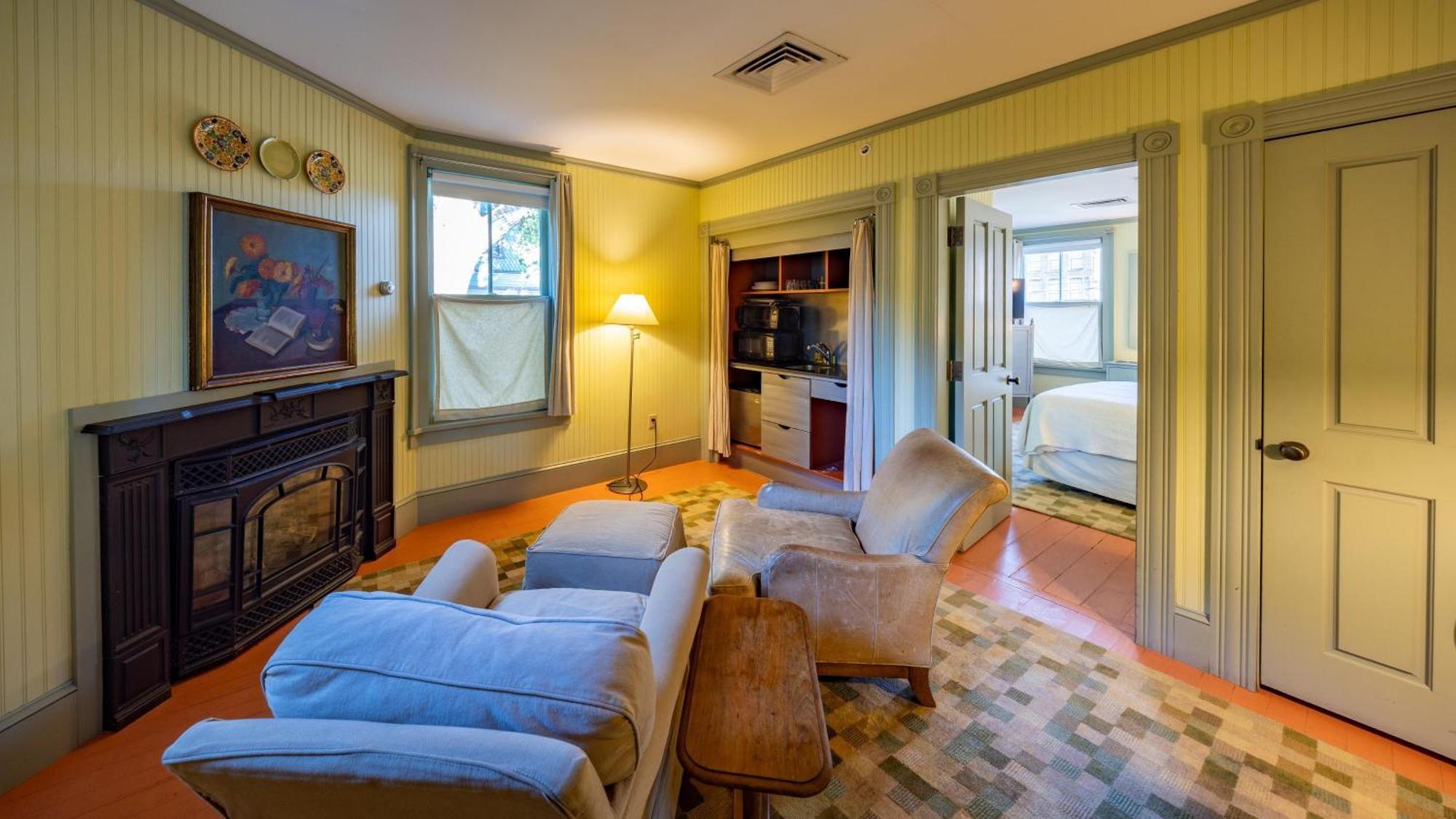 The Porches Inn At Mass Moca ノースアダムズ エクステリア 写真