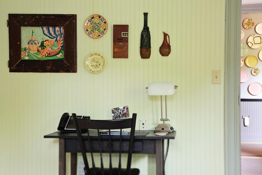 The Porches Inn At Mass Moca ノースアダムズ エクステリア 写真